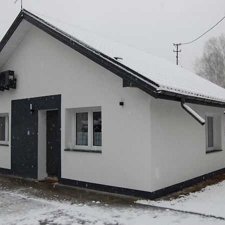 Letnia Oaza "Akacja" Appartement Sobienie Jeziory Buitenkant foto