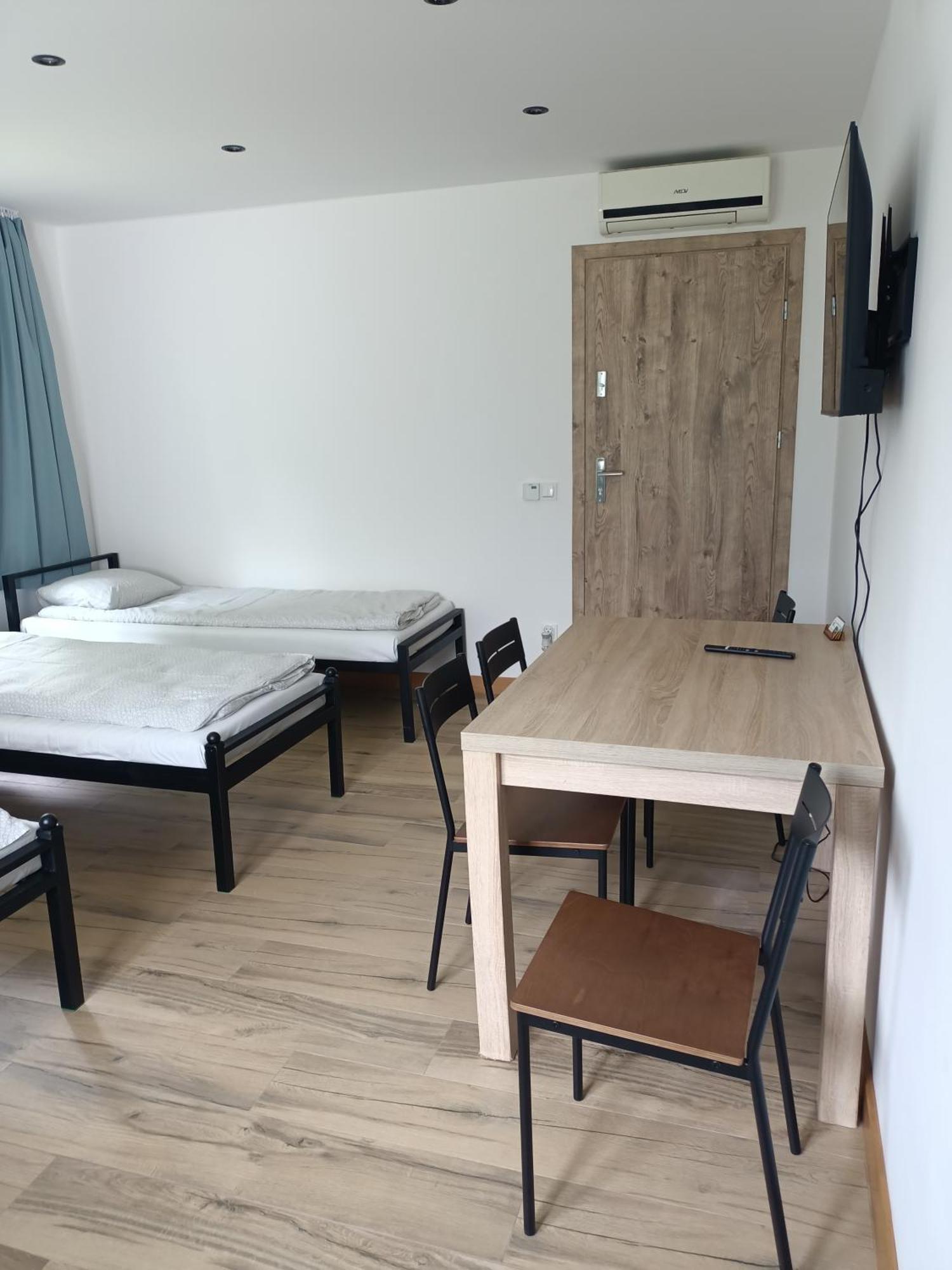Letnia Oaza "Akacja" Appartement Sobienie Jeziory Buitenkant foto