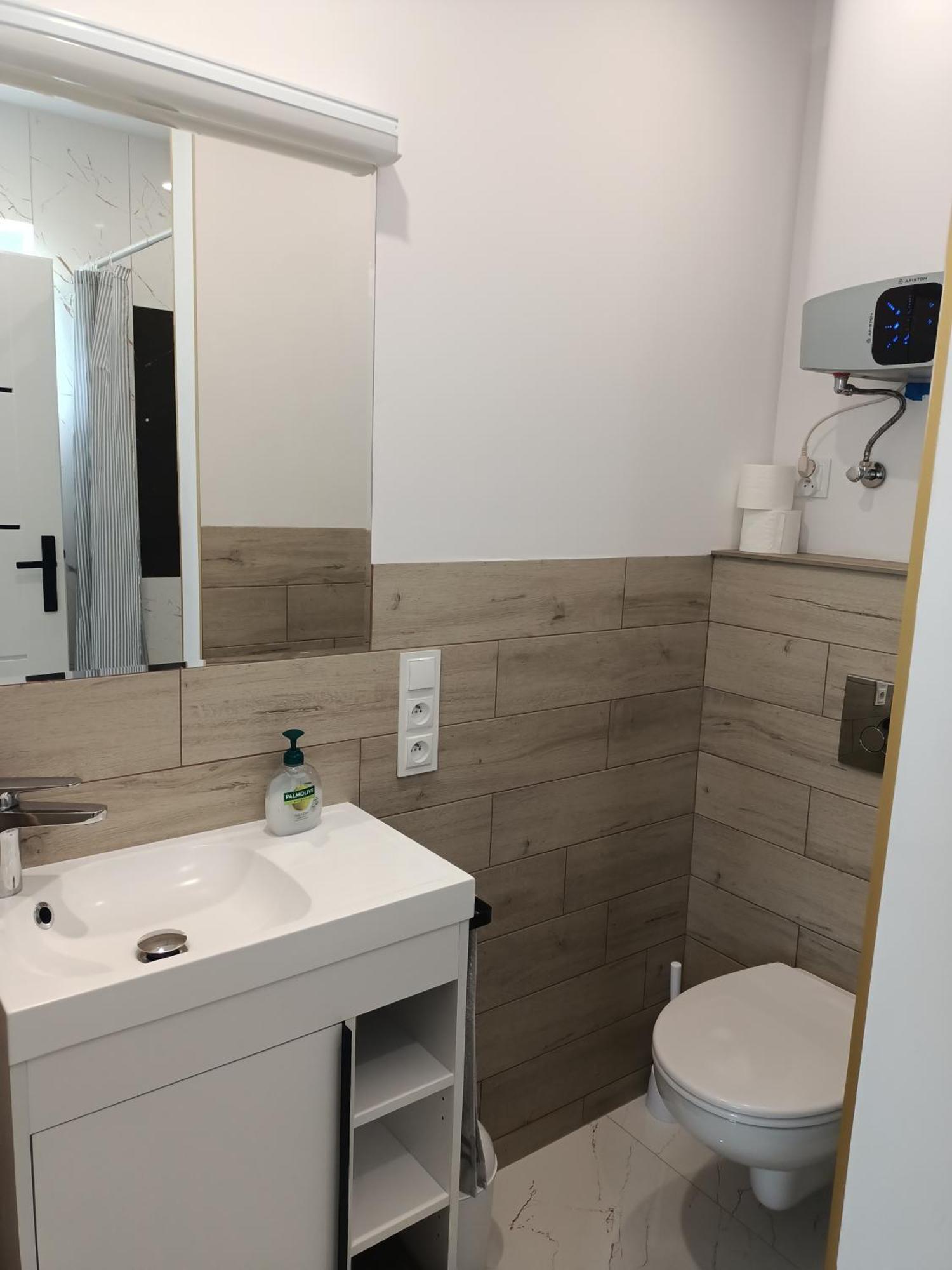 Letnia Oaza "Akacja" Appartement Sobienie Jeziory Buitenkant foto