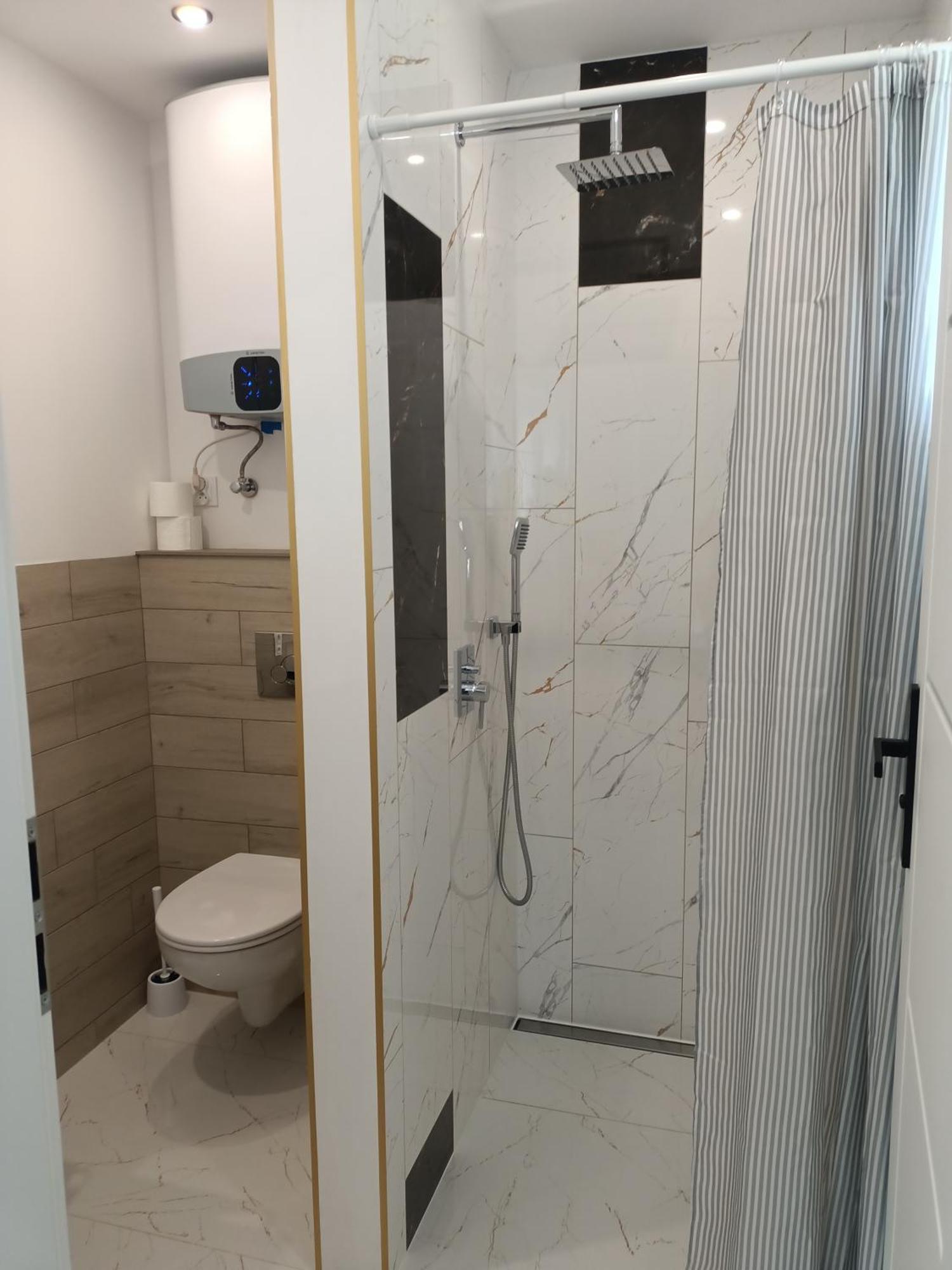 Letnia Oaza "Akacja" Appartement Sobienie Jeziory Buitenkant foto